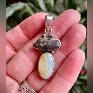 ❤️Boho Pearl & Agate Pendant